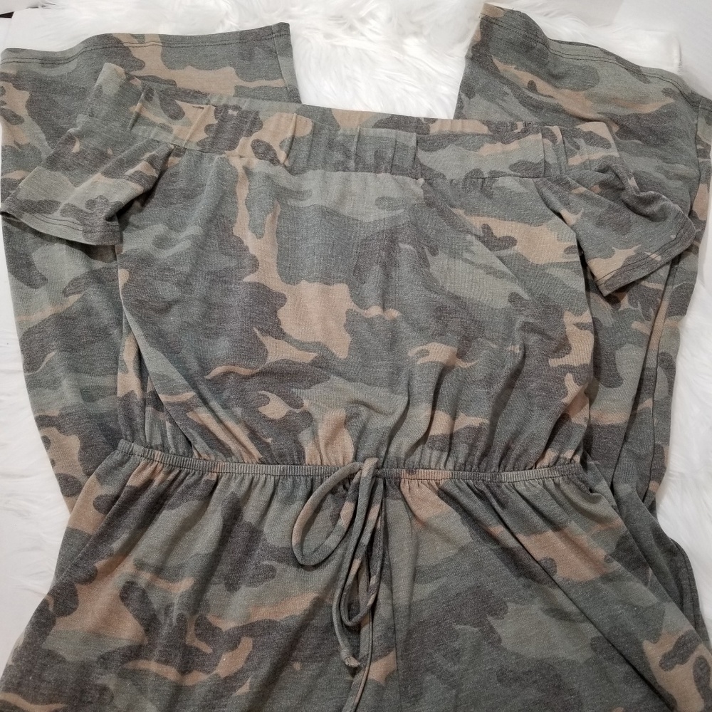 Camo jumpsuit by Fantastic Fawn NWOT - Picture 3 of 7